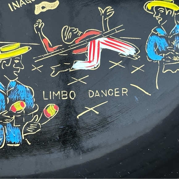 Nassau and Bahamas Lacquered Trays - Picture 13 of 15